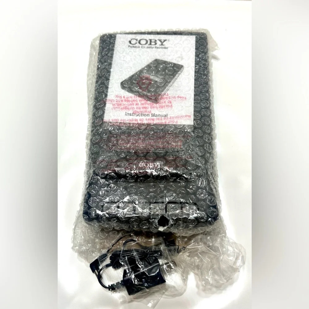 Coby Portable Cassette Recorder with Retractable Handle NEW in Box - Picture 6 of 7